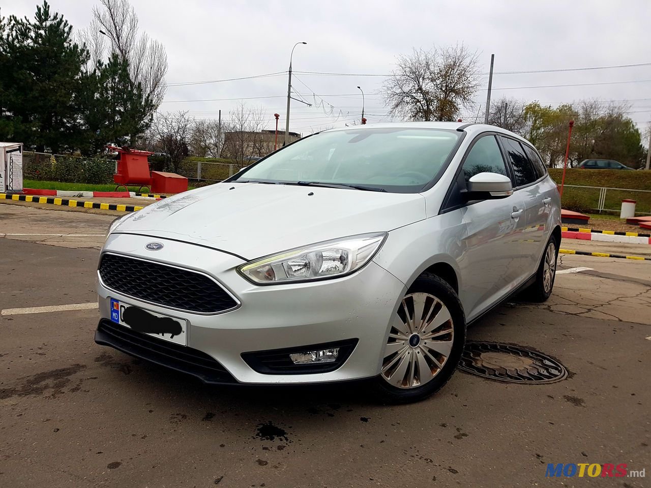 2017' Ford Focus photo #2