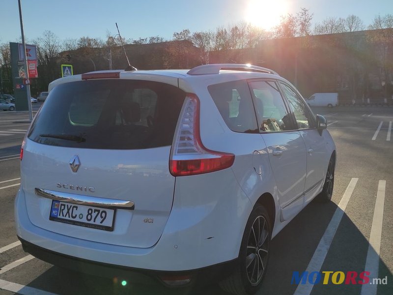 2013' Renault Grand Scenic photo #3