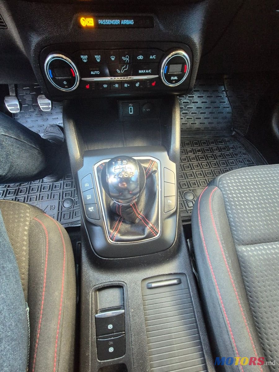 2019' Ford Focus ST photo #1