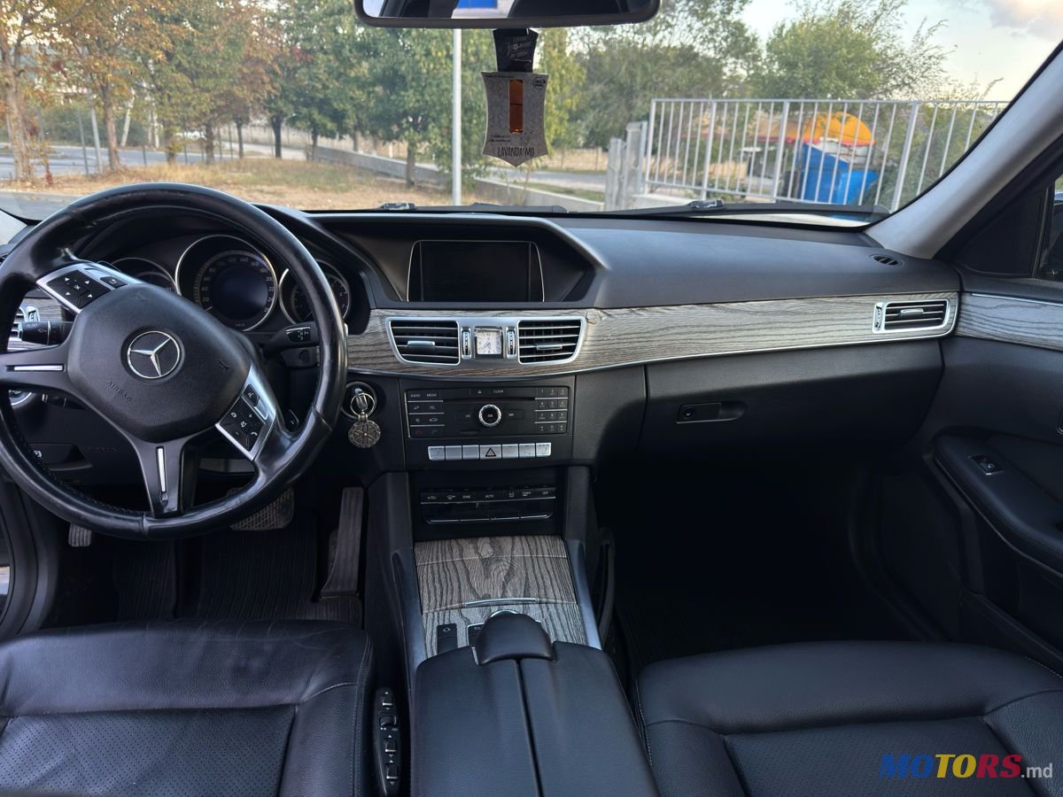 2015' Mercedes-Benz E-Class photo #5