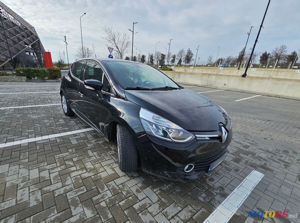 2015' Renault Clio photo #1