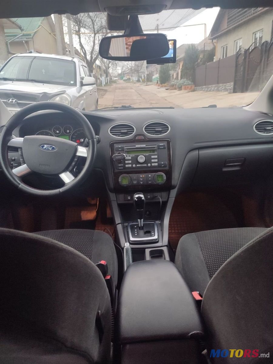 2006' Ford Focus photo #5