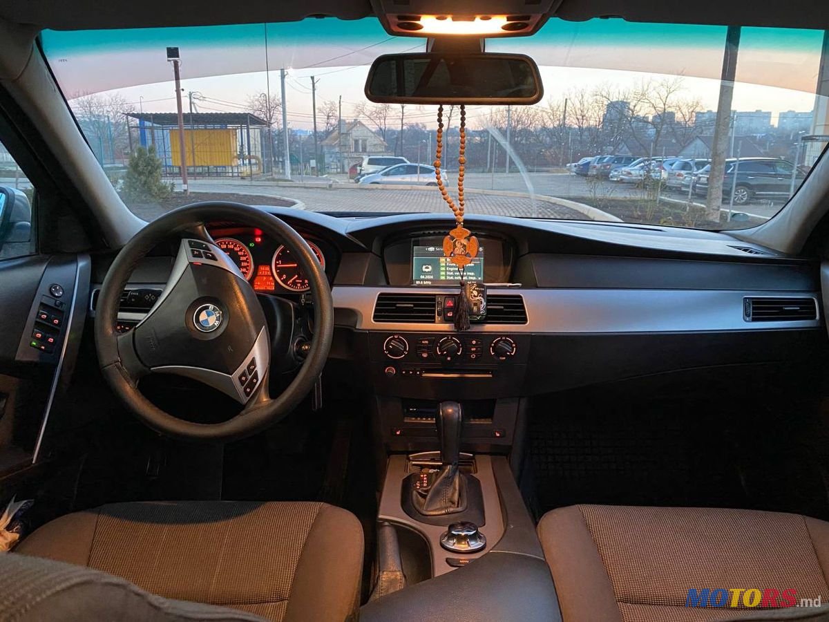 2004' BMW 5 Series photo #6