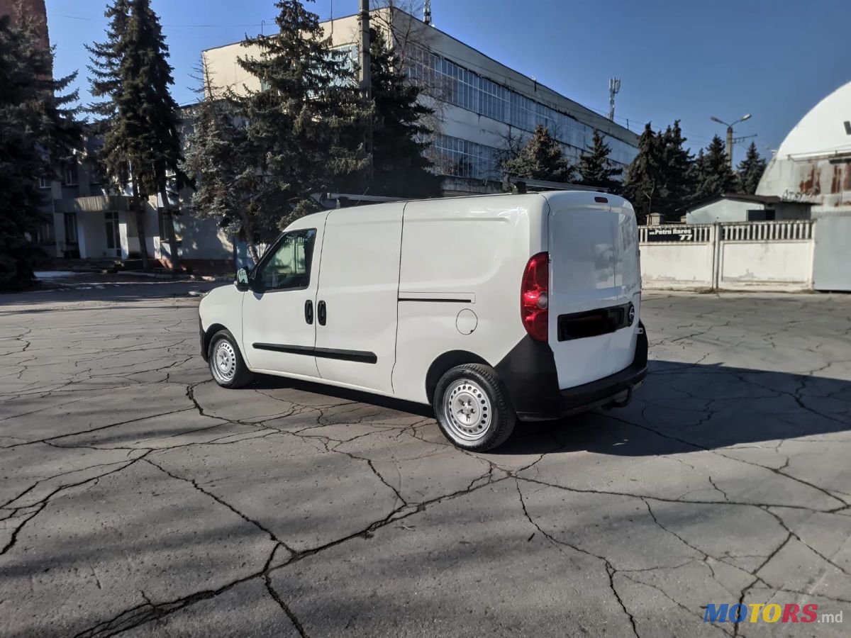 2012' Opel Combo photo #1