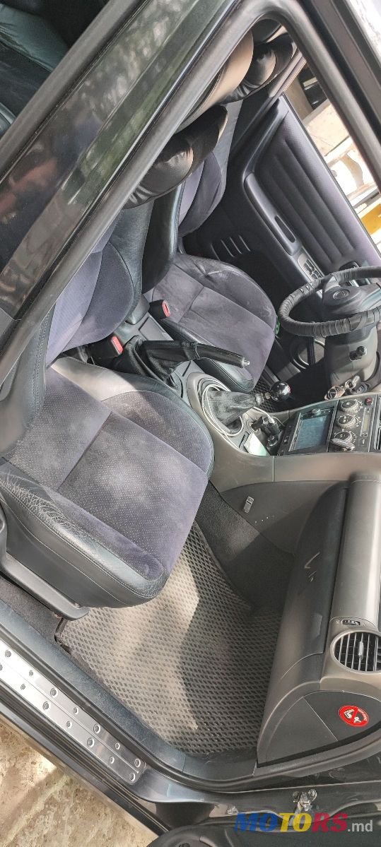 2000' Lexus Is Series photo #2