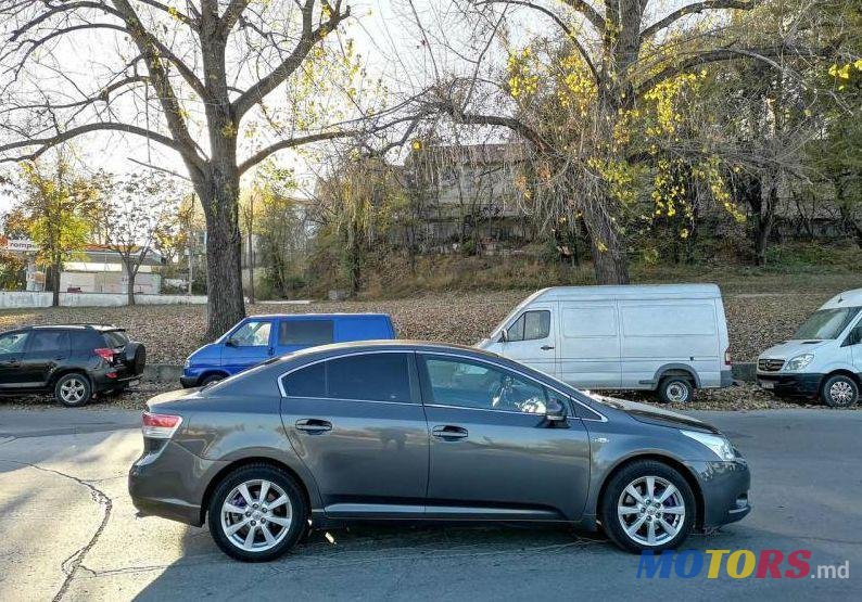 2009' Toyota Avensis photo #1