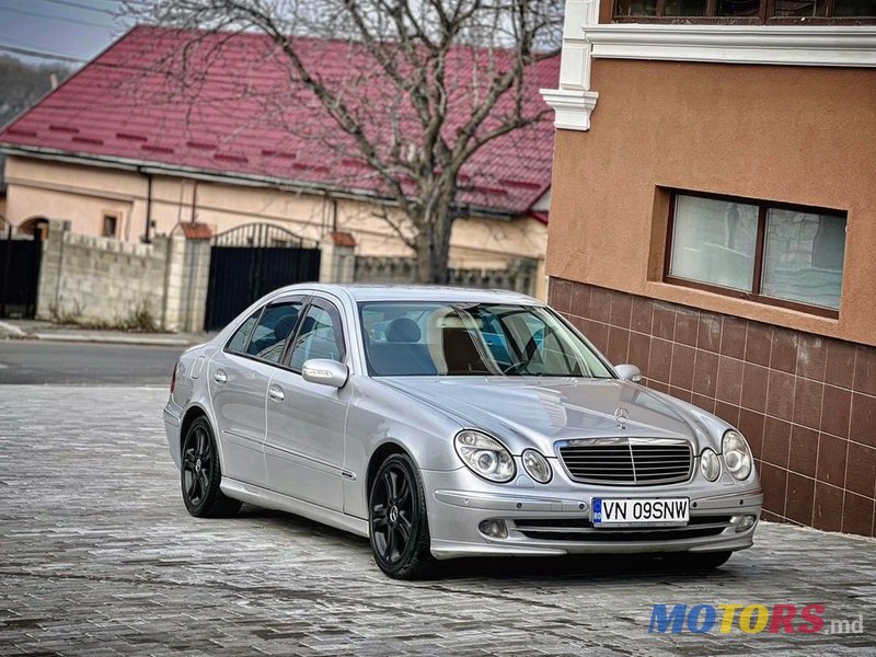 2006' Mercedes-Benz E Класс photo #1