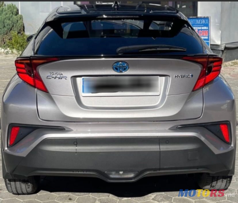2020' Toyota C-HR photo #3