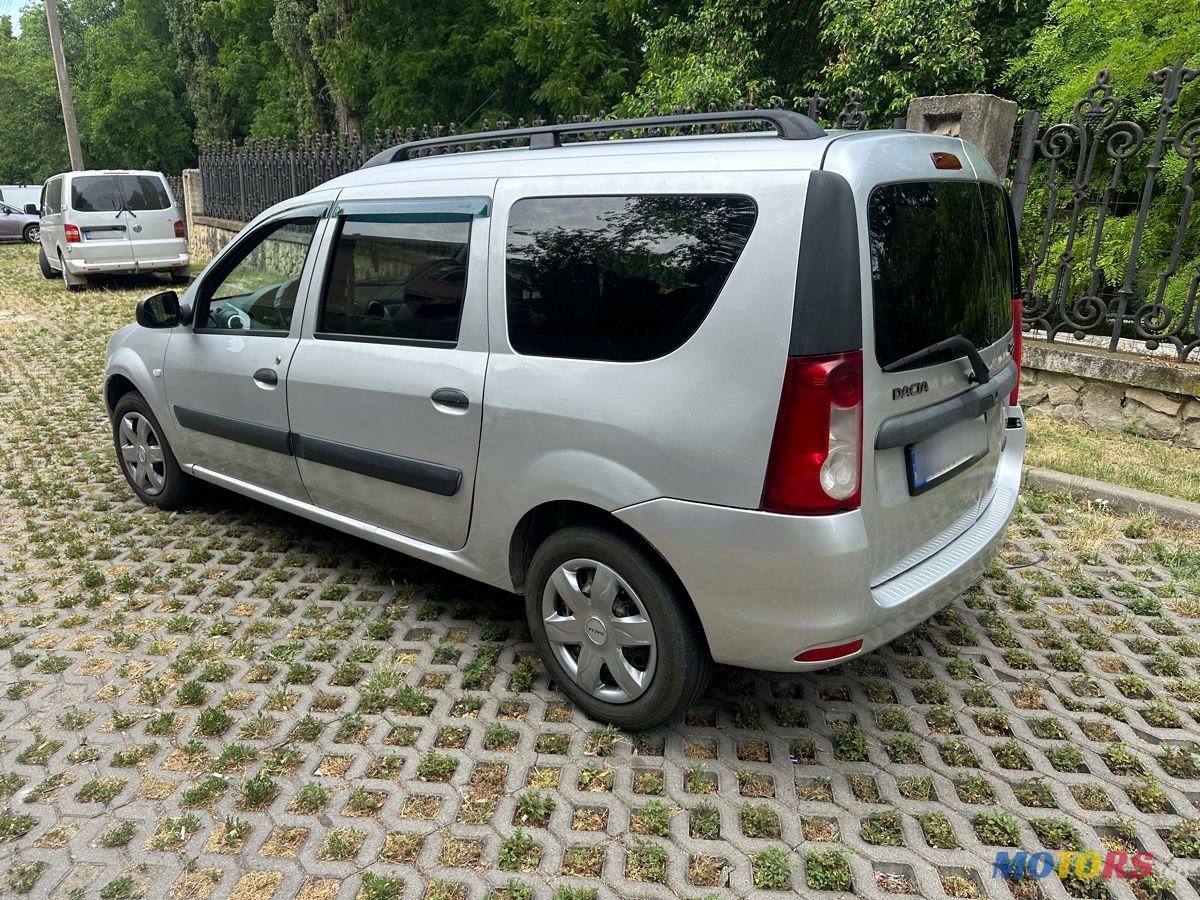 2012' Dacia Logan Mcv photo #3