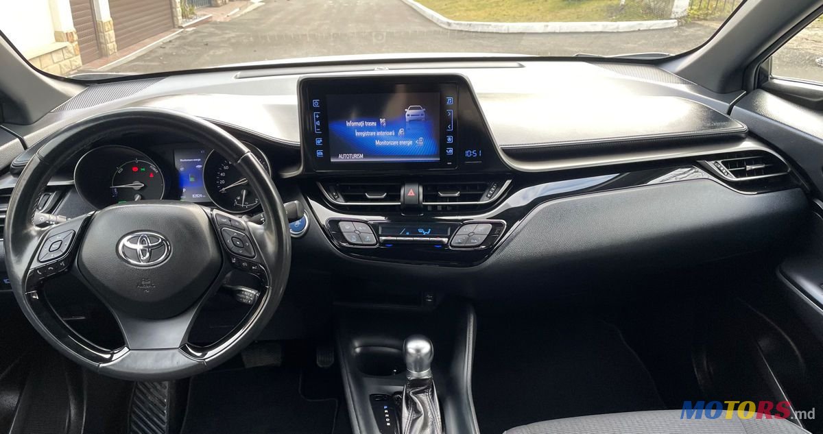 2018' Toyota C-Hr photo #5