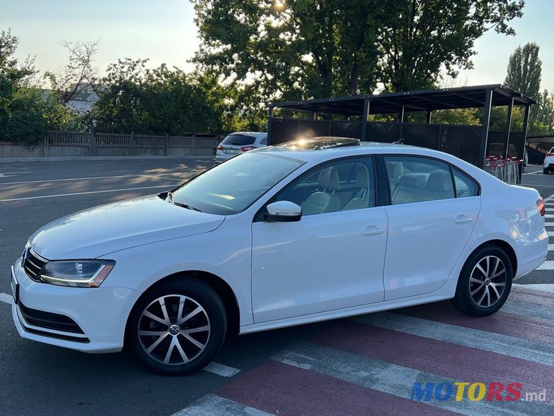 2017' Volkswagen Jetta photo #2