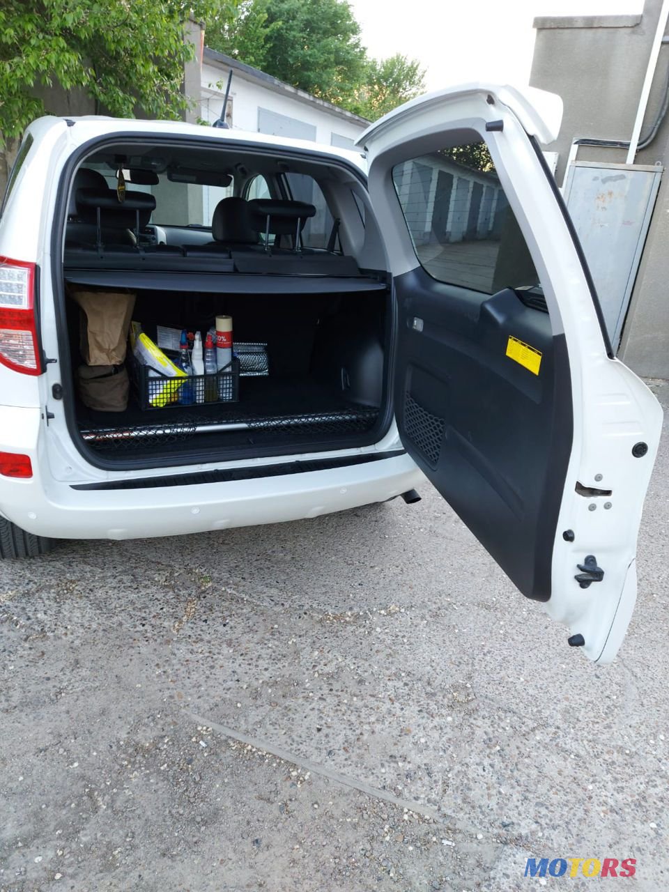 2011' Toyota RAV4 photo #5