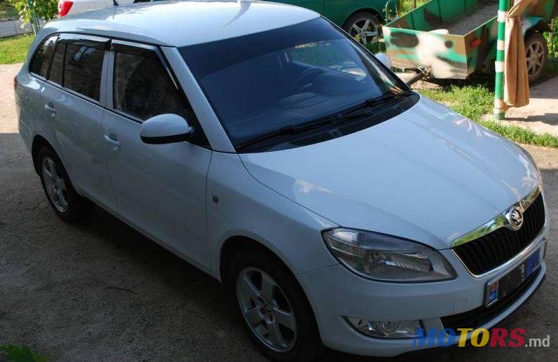 2013' Skoda Fabia photo #1