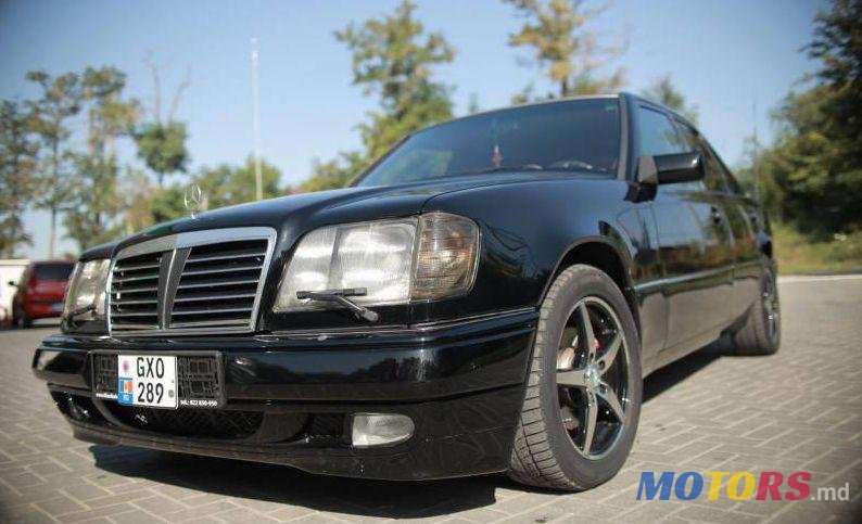 1994' Mercedes-Benz 124 photo #2