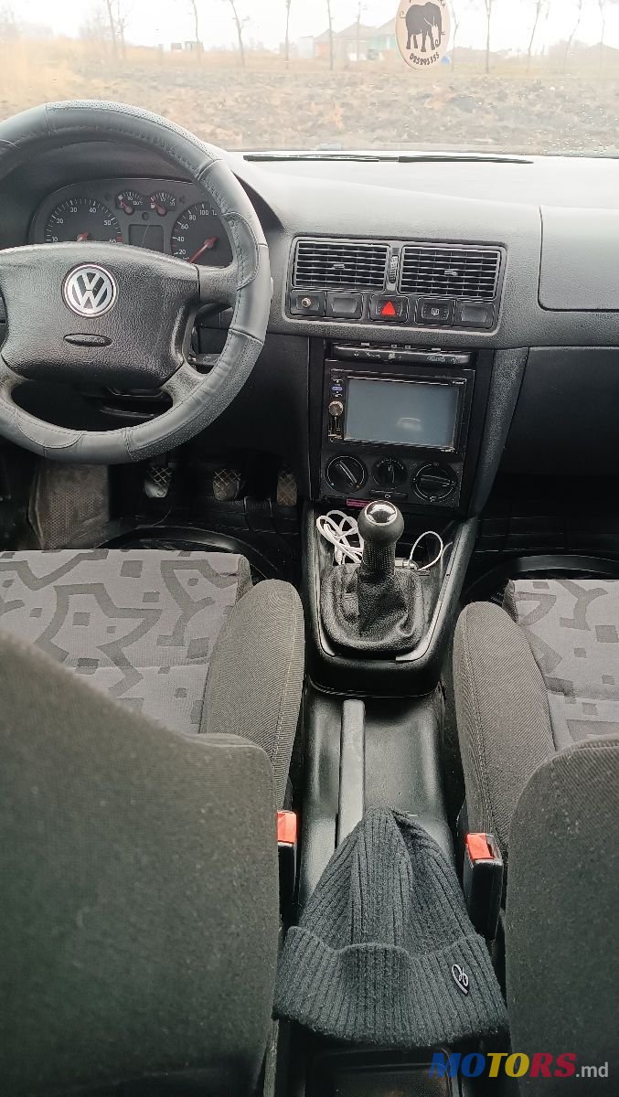 2000' Volkswagen Golf photo #5