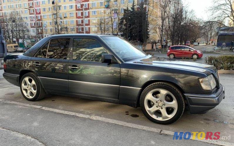 1994' Mercedes-Benz E photo #1