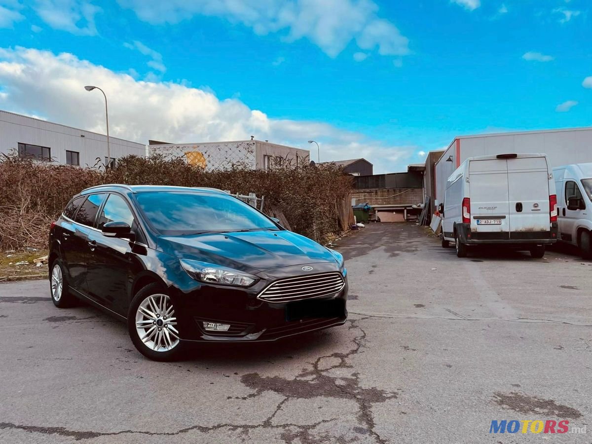 2017' Ford Focus photo #2