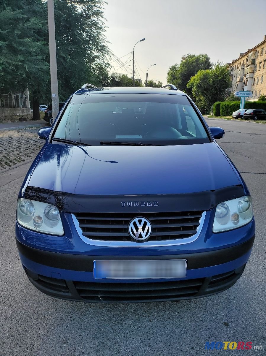 2006' Volkswagen Touran photo #6
