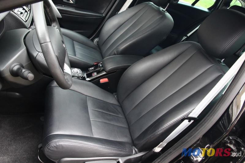 2012' Renault Megane photo #2