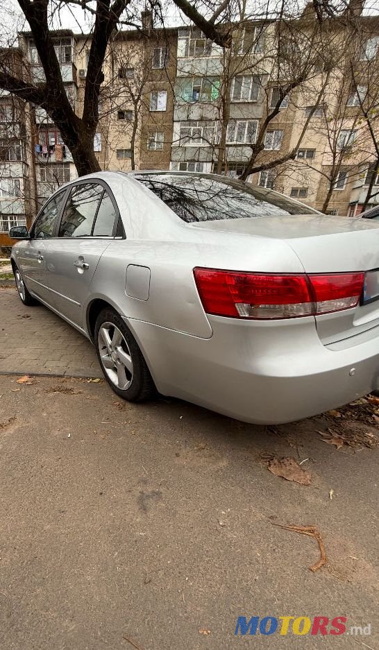 2007' Hyundai Sonata photo #3