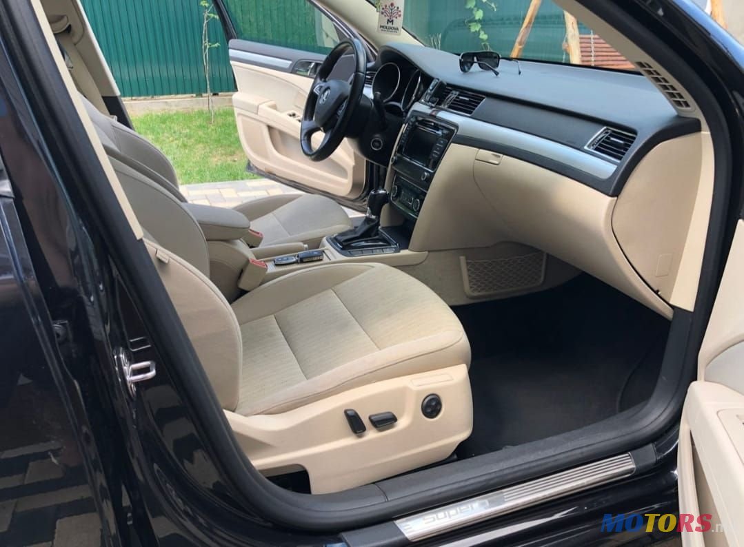 2014' Skoda Superb photo #2