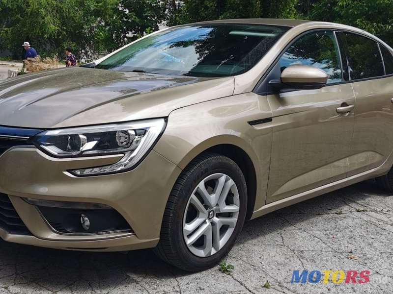 2019' Renault Megane photo #1