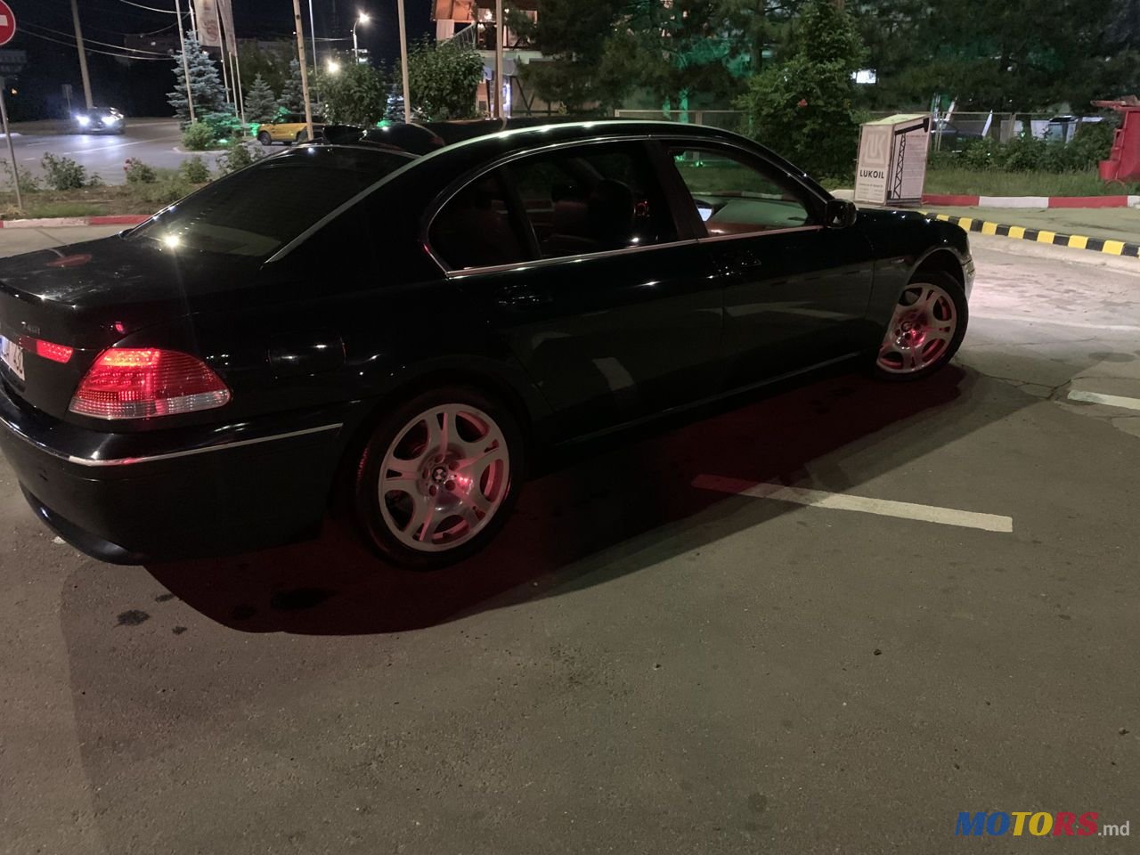 2004' BMW 7 Series photo #4