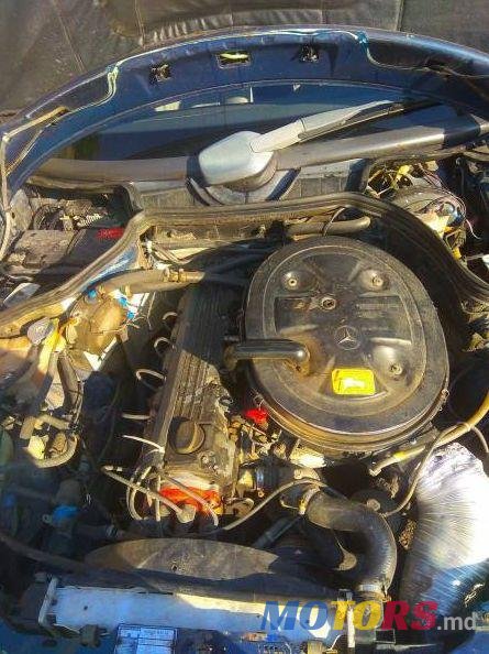 1988' Mercedes-Benz 124 photo #4