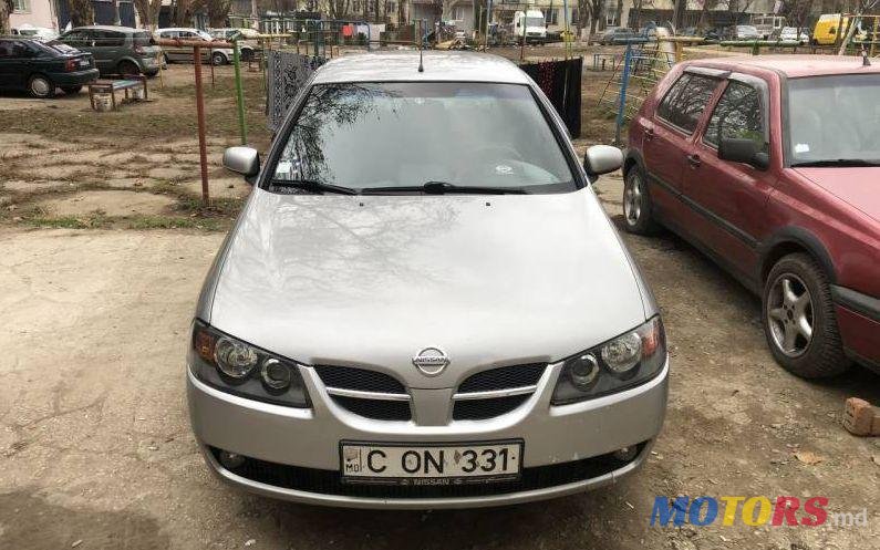 2004' Nissan Almera photo #2