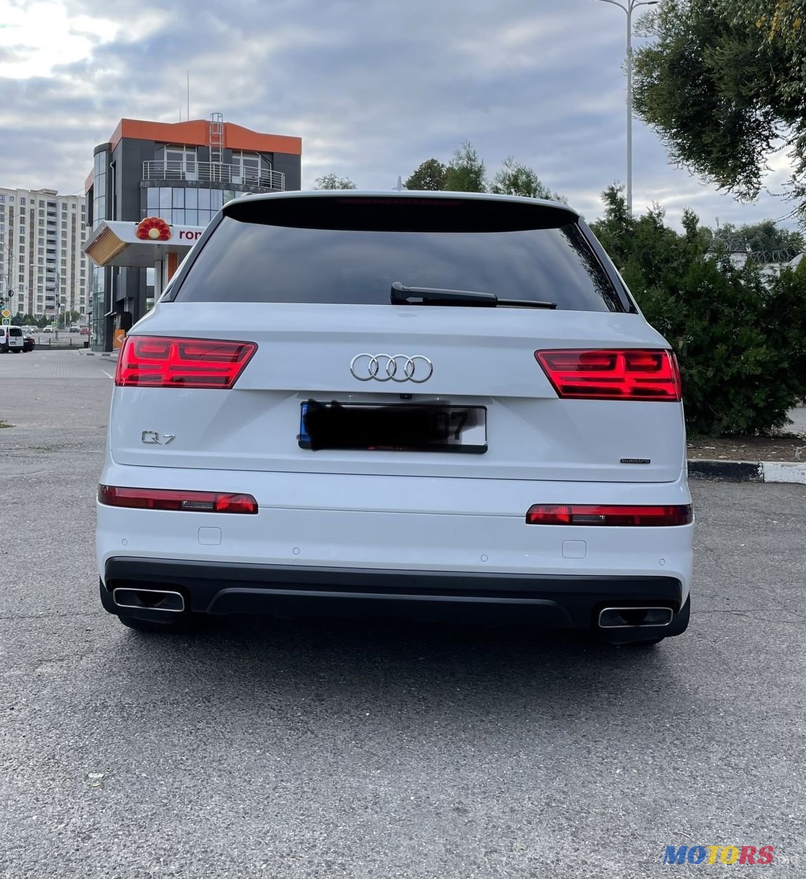 2017' Audi Q7 photo #5