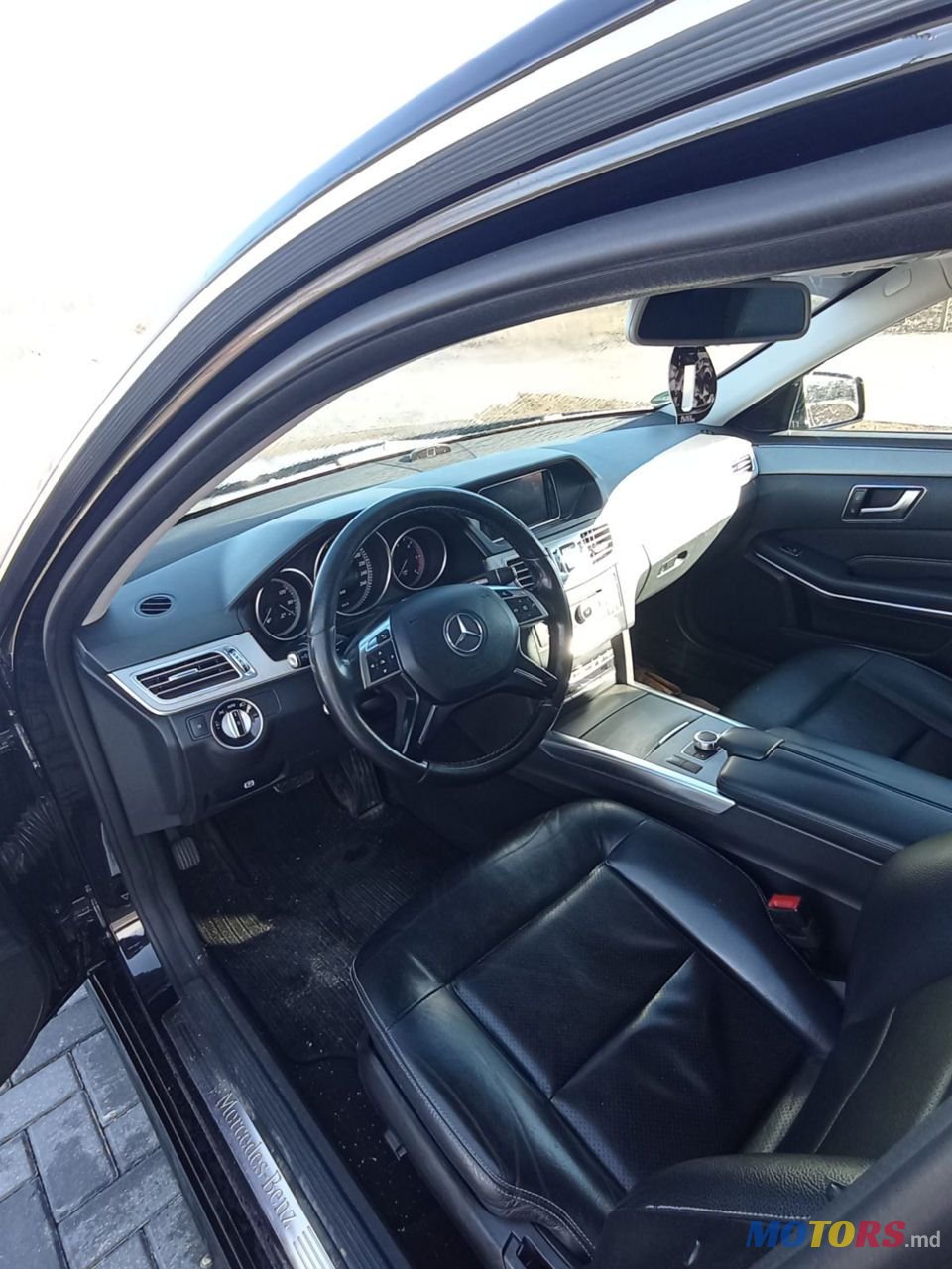 2015' Mercedes-Benz E Класс photo #5