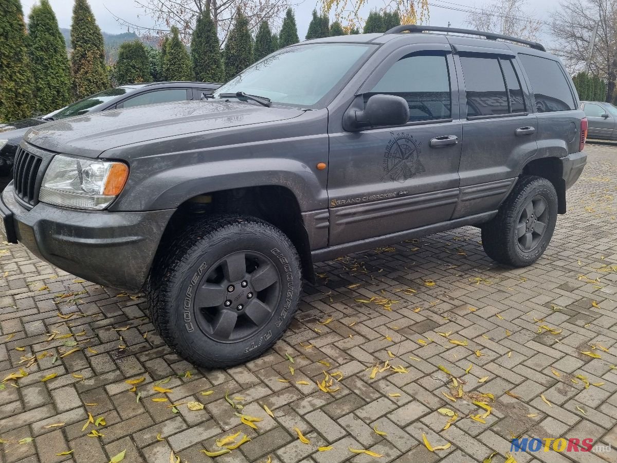2004' Jeep Grand Cherokee photo #3