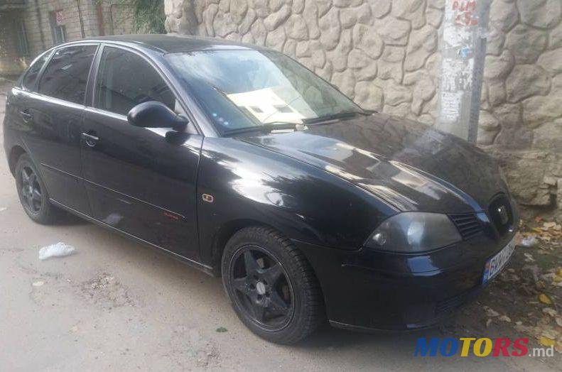 2004' SEAT Ibiza photo #1