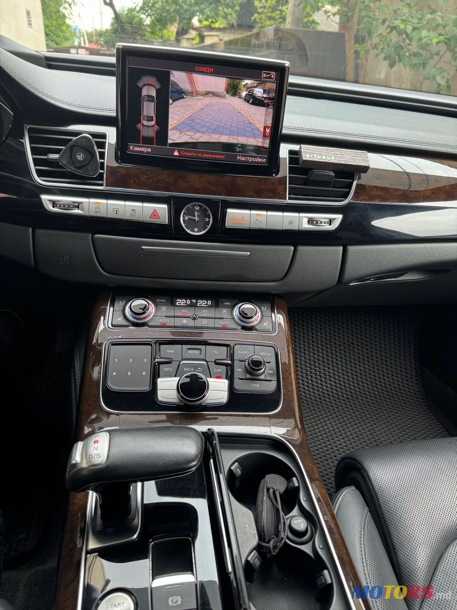 2017' Audi A8 photo #5