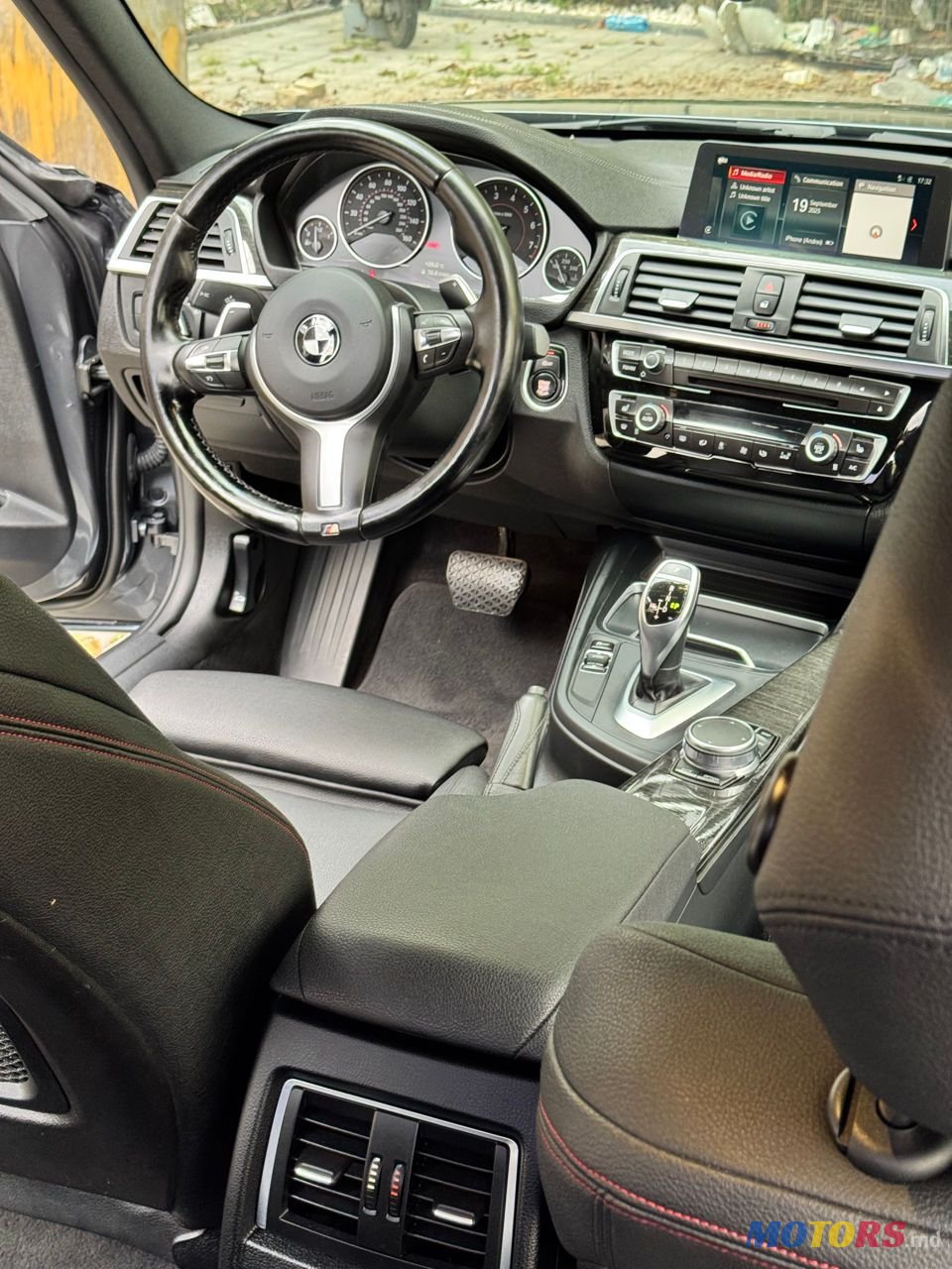 2017' BMW 3 Series photo #6