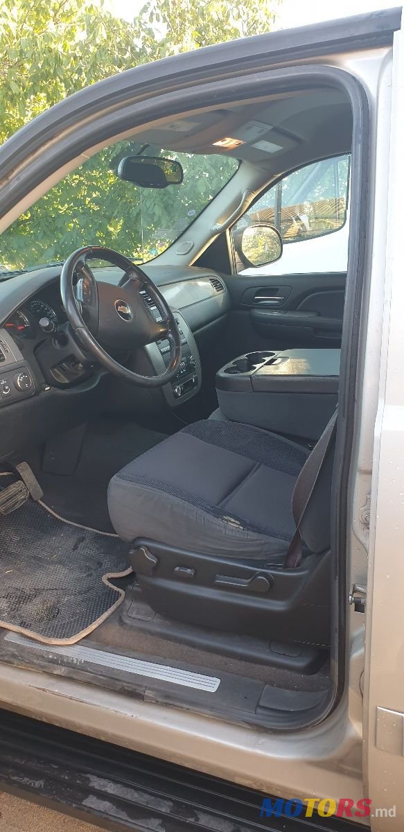 2009' Chevrolet Avalanche photo #5