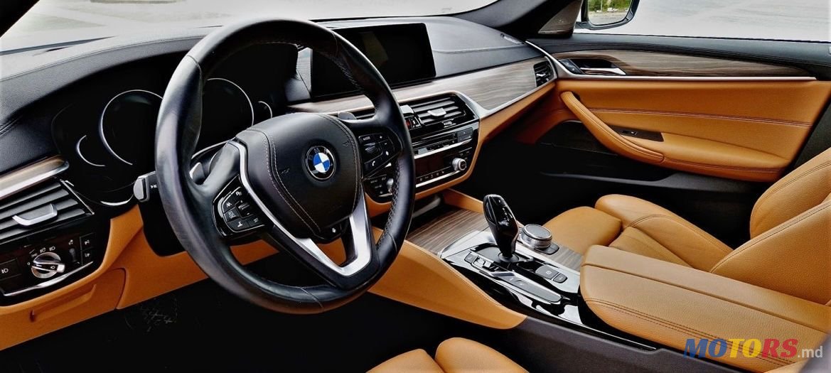 2018' BMW 5 Series photo #6