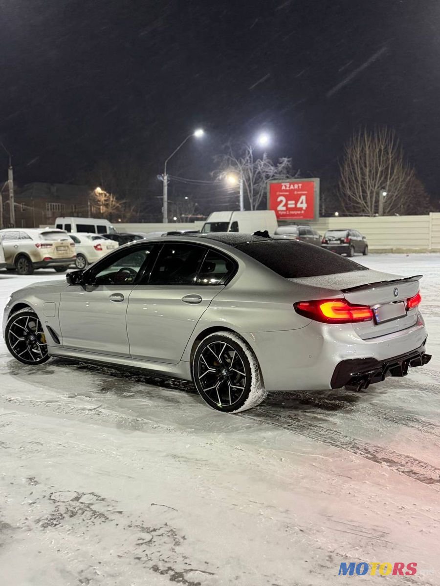 2018' BMW 5 Series photo #3