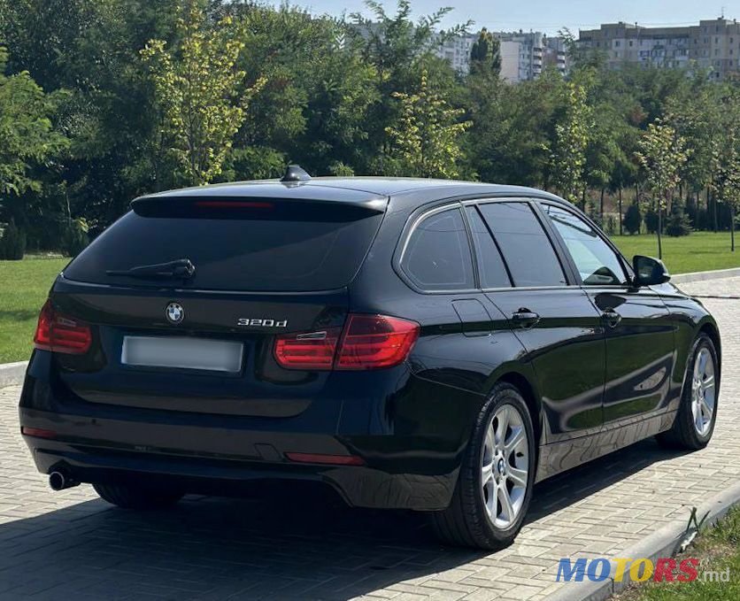 2013' BMW 3 Series photo #3