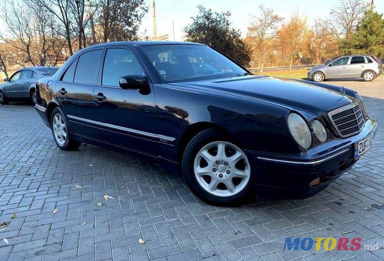 2002' Mercedes-Benz E photo #1