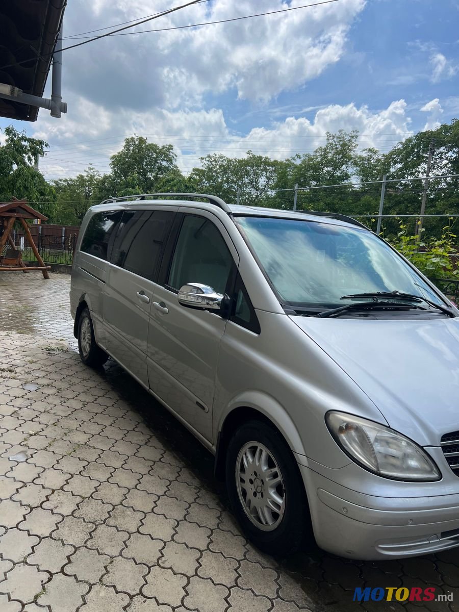 2004' Mercedes-Benz Viano photo #6
