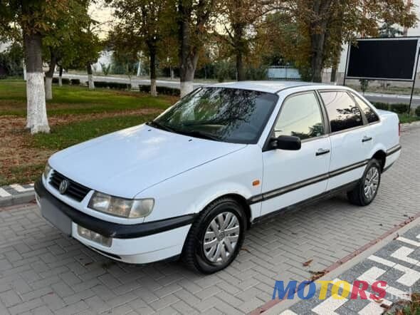 1992' Volkswagen Passat photo #4