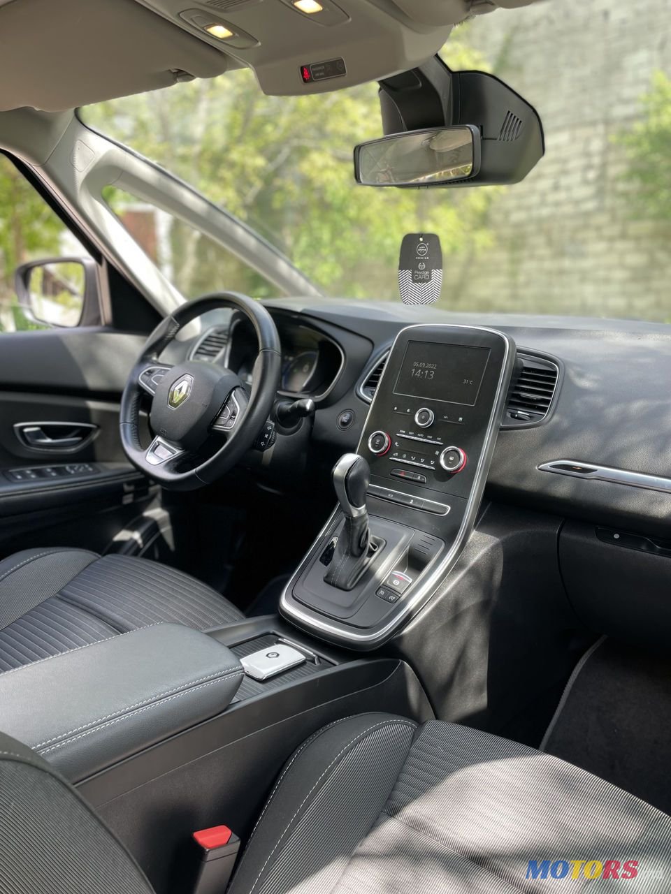 2017' Renault Scenic photo #5