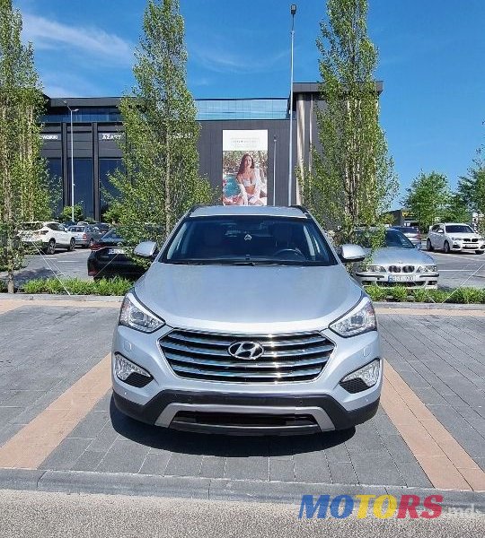 2014' Hyundai Santa Fe photo #2