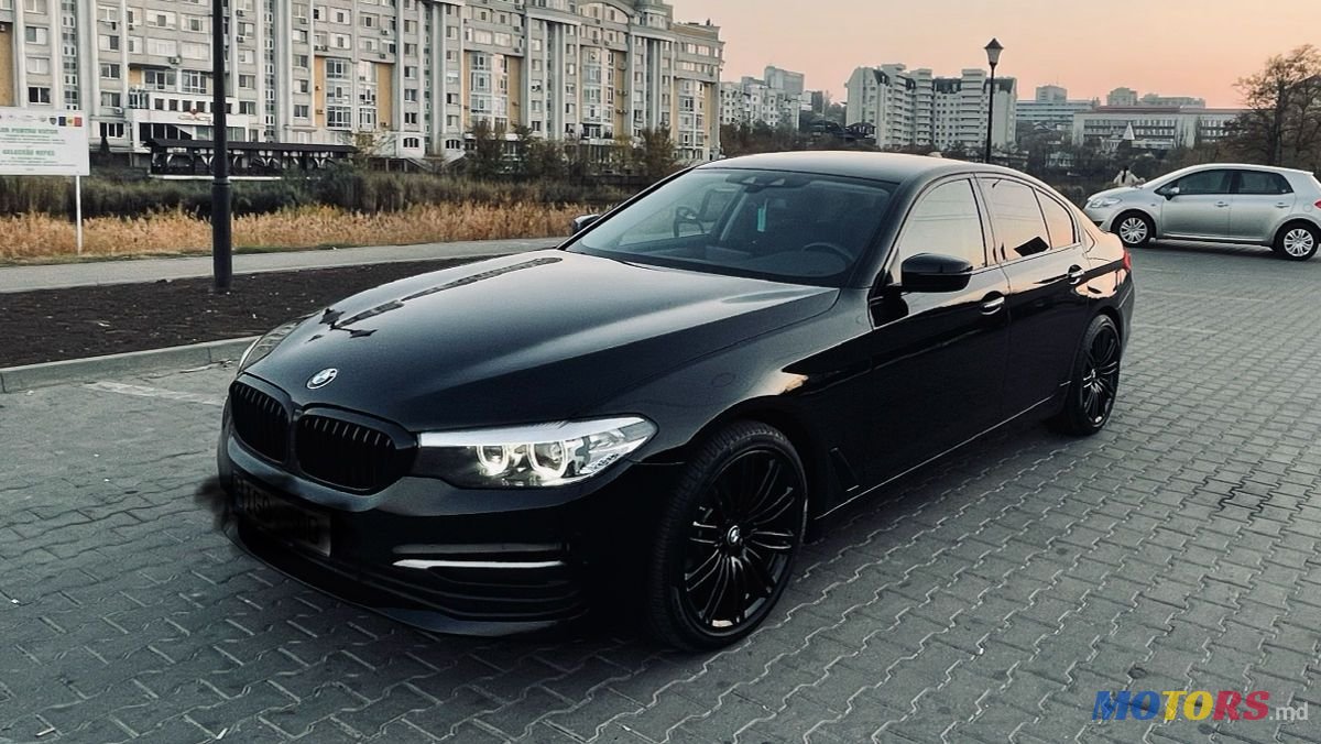 2017' BMW 5 Series photo #1