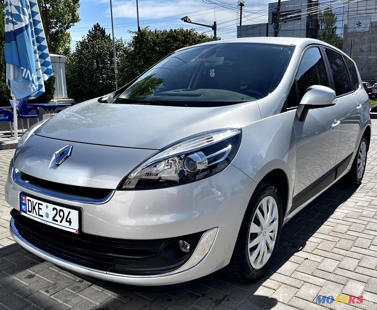 2013' Renault Grand Scenic photo #3