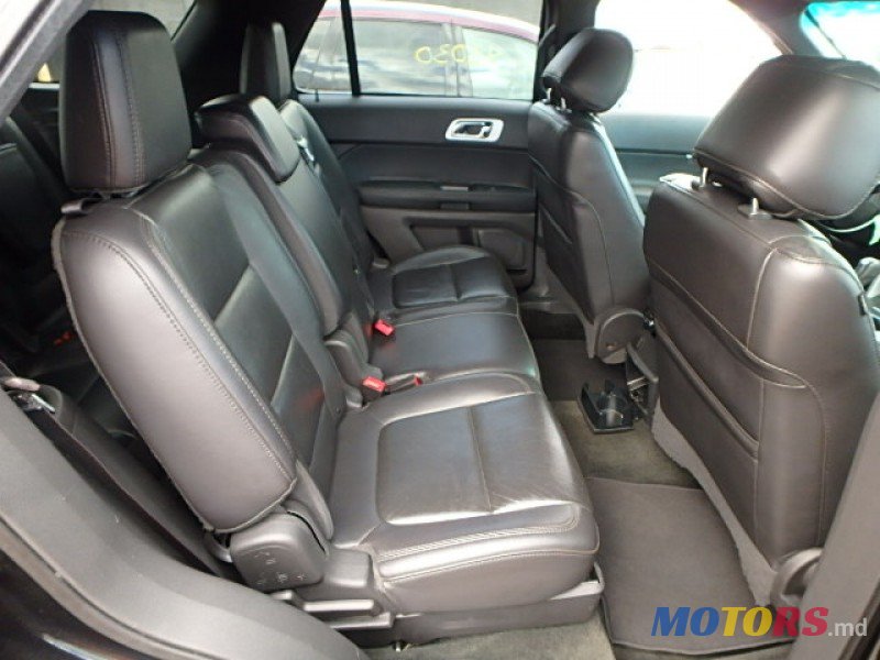 2013' Ford Explorer photo #4