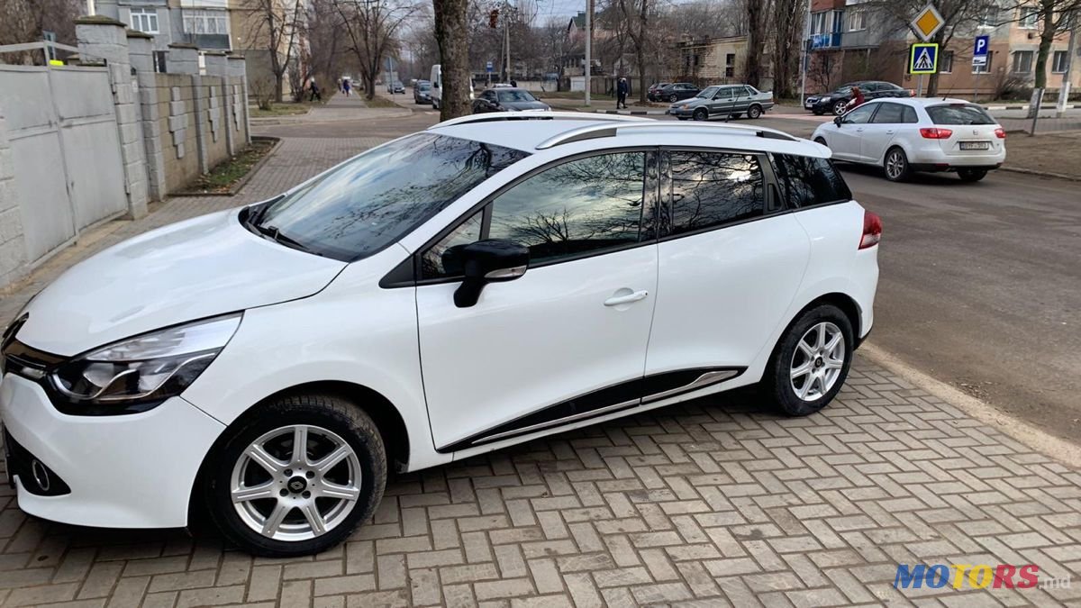 2014' Renault Clio photo #1