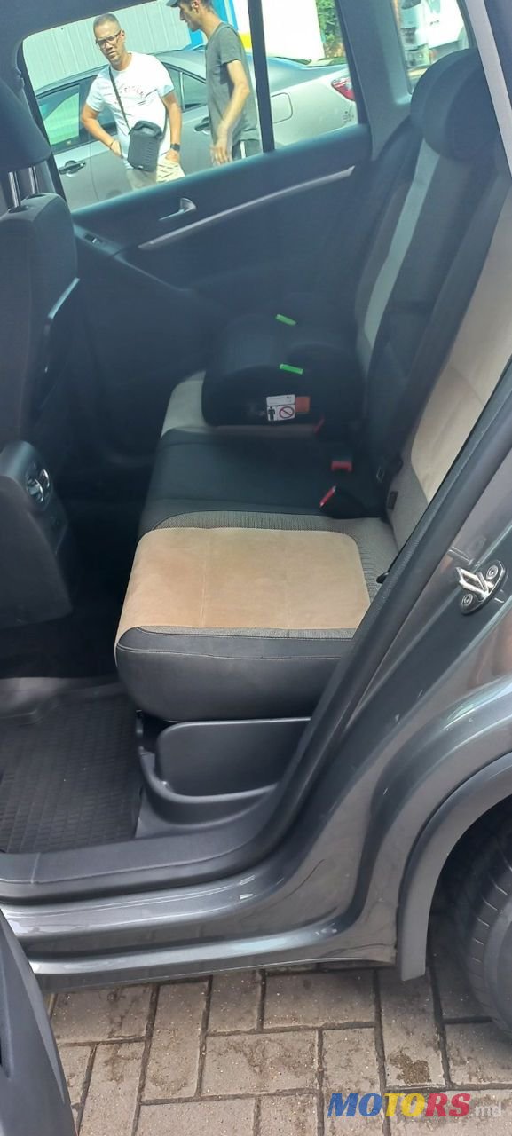 2013' Volkswagen Tiguan photo #2