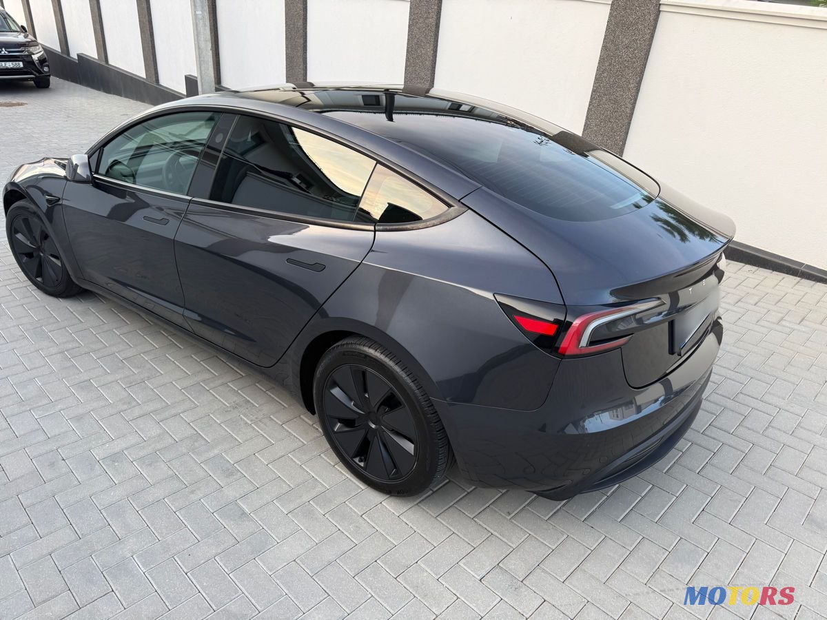2024' Tesla Model 3 photo #3
